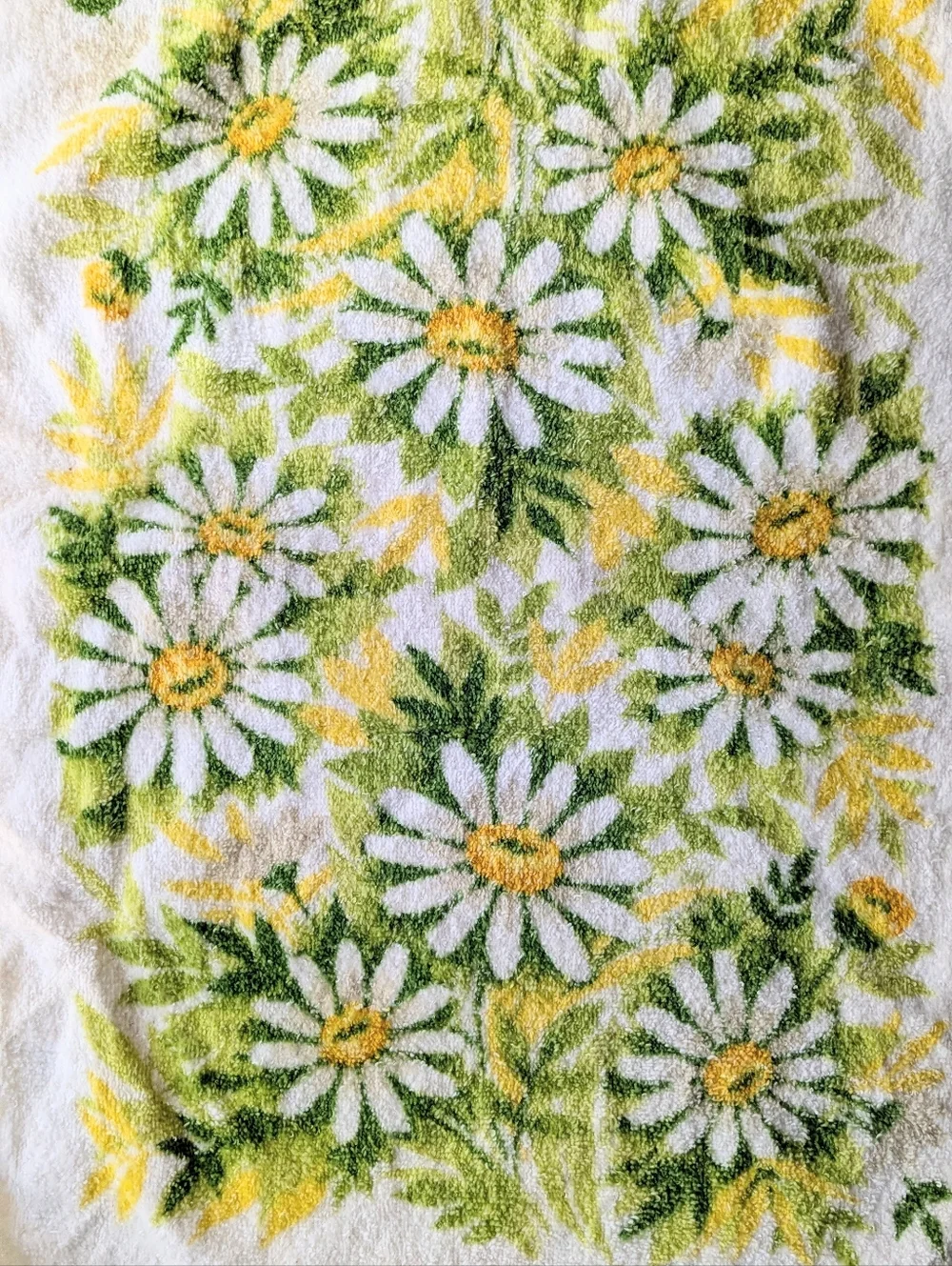 Vintage Springmaid Daisy Towels - Set of 3